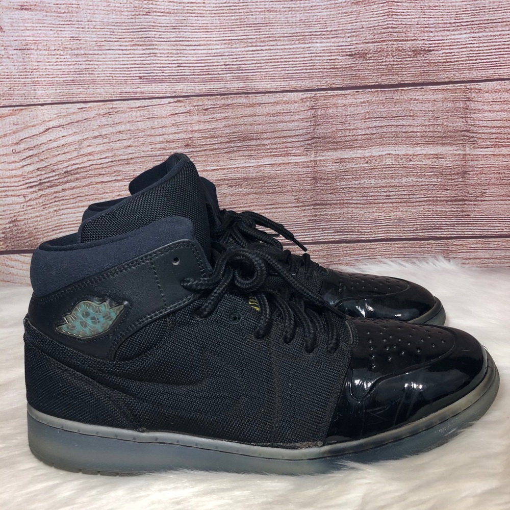 NIKE AIR JORDAN I RETRO 1 '95 TXT BLACK GAMMA BLUE
